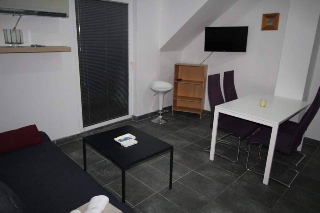 Blue Water Novalja Apartments Екстериор снимка